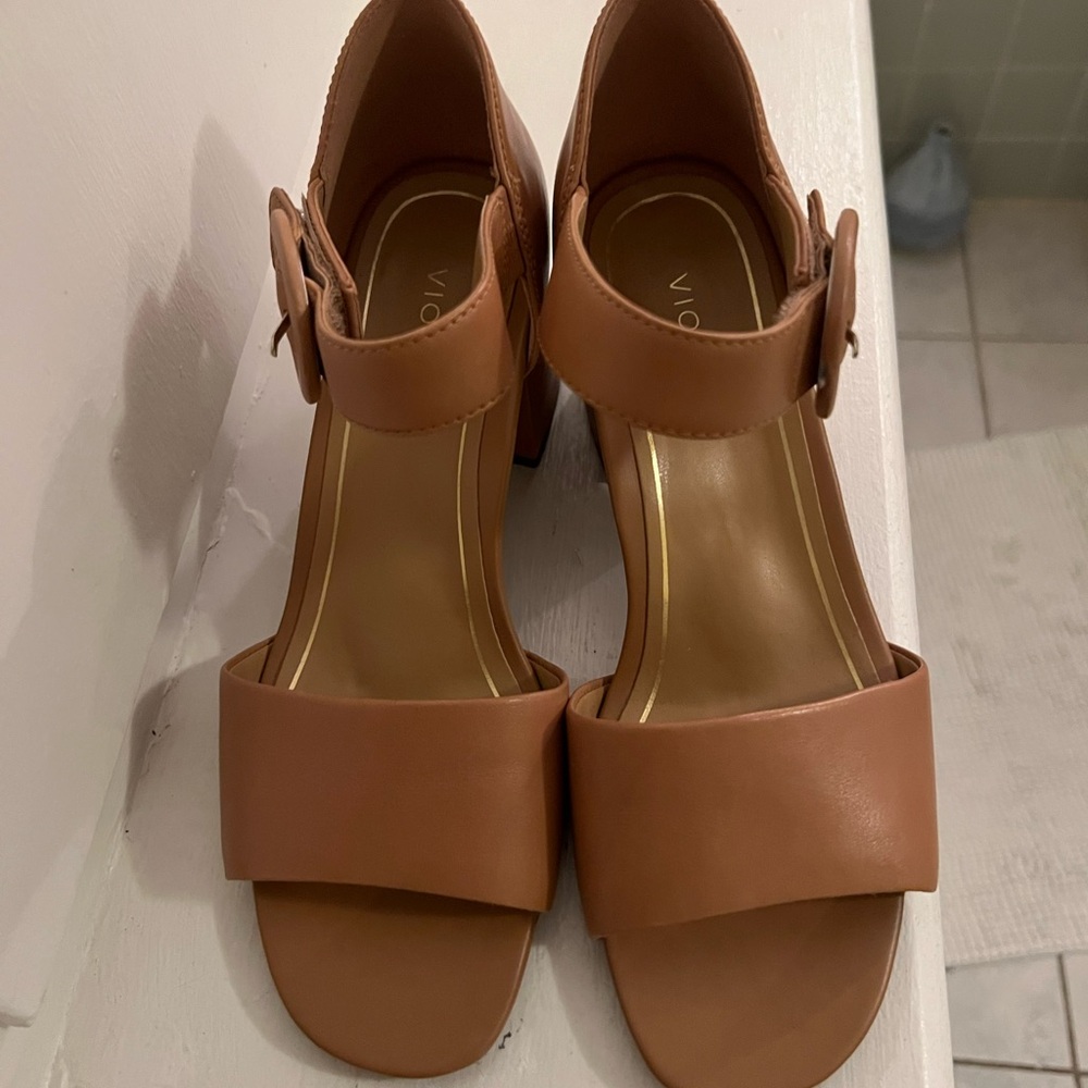 Vionic Women's Brown Heeled Sandals